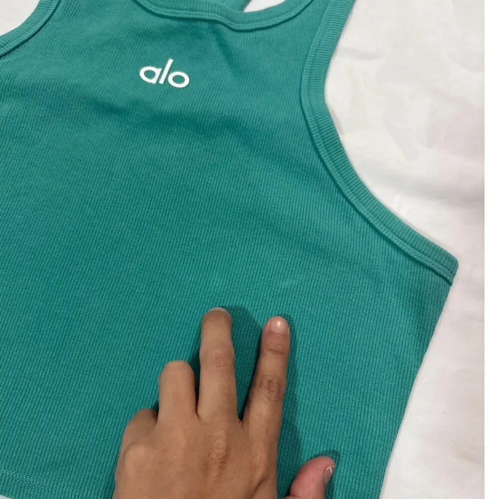Alo Yoga Wonens Medium Aspire Crop Tank Tea Ribbed Cropped Fit Gym Outdoors